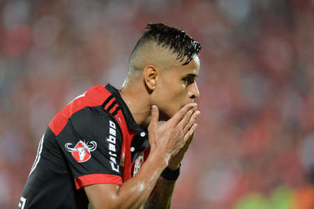 Rio, Brazil - jun 28, 2017: Everton player in match between Flamengo and  Santos by the Brasil Cup in Ilha do Urubu Stadiumのeditorial素材