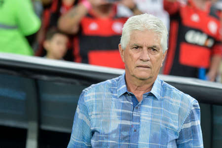 Rio, Brazil - november 23, 2017: Avelino Comesana Lopez coach in match between Flamengo and Junior de Barranquilla by the Brazilian championship in Maracana Stadiumのeditorial素材