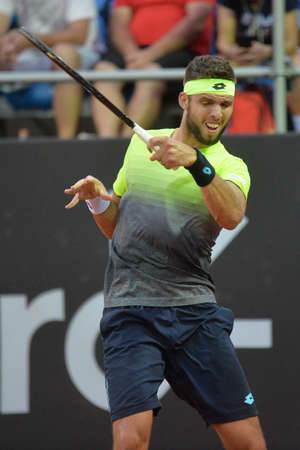 Rio de Janeiro, Brazil - february 20, 2017: Jiri Vesely (CZE) x Federico Delbonis (ARG) classificatory game during Rio Open 2018 held at the Jockey Club Brasileiro.のeditorial素材