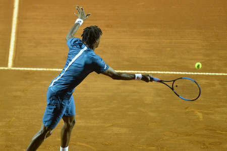 Rio de Janeiro, Brazil - february 20, 2017: Gael MONFILS (FRA) x Horacio Zeballos (ARG) classificatory game during Rio Open 2018 held at the Jockey Club Brasileiro.のeditorial素材