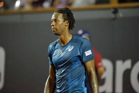 Rio de Janeiro, Brazil - february 20, 2017: Gael MONFILS (FRA) x Horacio Zeballos (ARG) classificatory game during Rio Open 2018 held at the Jockey Club Brasileiro.のeditorial素材
