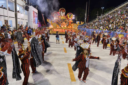Rio de Janeiro, RJ/Brazil - february 09, 2018: Samba School parade in Sambodromo. Unidos do Porto da Pedra during festival at Marques de Sapucai Street.のeditorial素材