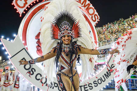Rio, Brazil - february 12, 2018: Samba School parade in Sambodromo. Mangueira during parade of the carioca carnival in the Marques de Sapucaiのeditorial素材