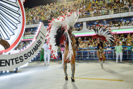 Rio, Brazil - february 12, 2018: Samba School parade in Sambodromo. Mangueira during parade of the carioca carnival in the Marques de Sapucaiのeditorial素材