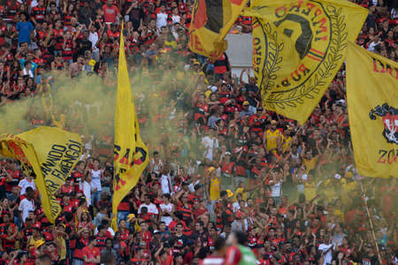 Rio, Brazil - april 17, 2018: Fans during training of the Flamengo team preparing for the Libertadores Cup game this Wednesday at Maracana against Santa Feのeditorial素材