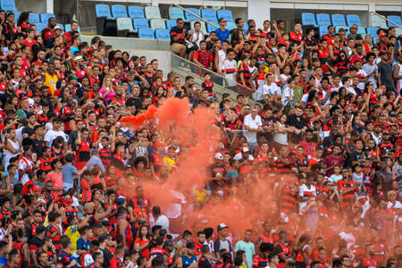 Rio, Brazil - april 17, 2018: Fans during training of the Flamengo team preparing for the Libertadores Cup game this Wednesday at Maracana against Santa Feのeditorial素材