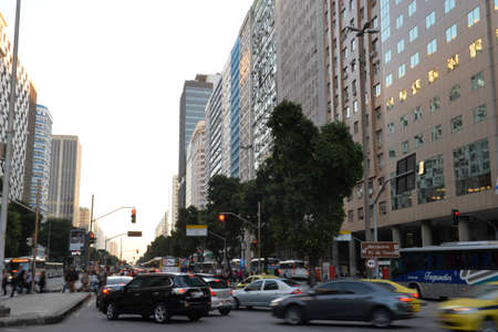 Rio de Janeiro, Brazil - may 22, 2018:  heavy traffic on Presidente Vargas Avenue in the city center on strike dayのeditorial素材