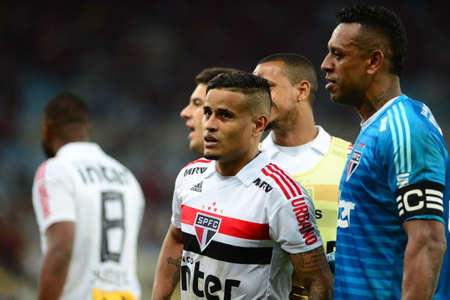 Rio, Brazil - june 18, 2018: Everton player in match between Flamengo and Sao Paulo by the Brazilian Championship in Maracana Stadiumのeditorial素材
