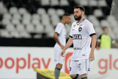 Rio, Brazil - november 26, 2018: Joao Paulo in match between Botafogo and Parana by the Brazilian Championship in Nilton Santos Stadiumのeditorial素材