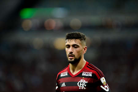 Rio, Brazil - july 31, 2019: De Arrascaeta player in match between Flamengo and Emelec by the Libertadores Cup in Maracana Stadiumのeditorial素材