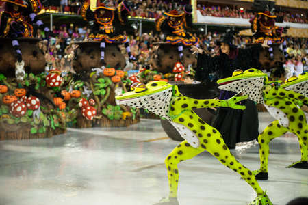 Rio, Brazil - march 03, 2019: Viradouro during the Carnival Samba School Carnival RJ 2019, at Sambodromoのeditorial素材