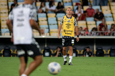 Rio, Brazil - December 06, 2021: Marcos Guilherme player in match between Flamengo 0 vs 1 Santos by 37th round of Brazilian Championship (serie A) in Maracana Stadiumのeditorial素材