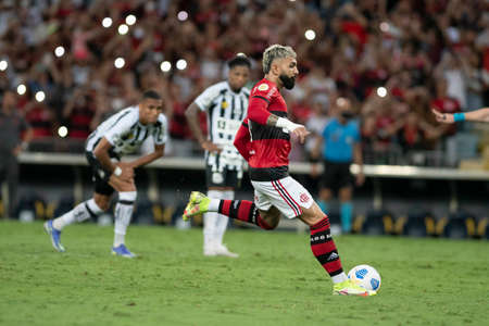 Rio, Brazil - December 06, 2021: Gabriel Barbosa (Gabigol) player in match between Flamengo 0 vs 1 Santos by 37th round of Brazilian Championship (serie A) in Maracana Stadiumのeditorial素材