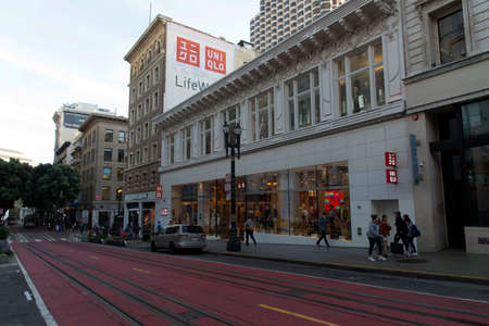 San Francisco,USA 03 June 2019: view of movement through the streets and slopes of the American cityのeditorial素材