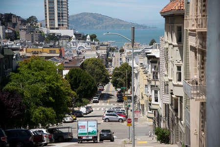 San Francisco,USA 03 June 2019: view of movement through the streets and slopes of the American cityのeditorial素材