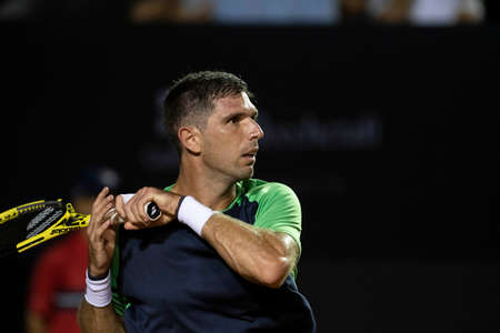 Federico Delbonis (ARG) in dispute with Carlos Alcaraz (ESP) on the Guga Kuerten court, of the Rio Open 2022, held at the Jockey Club Brasileiro, which takes place from February 12 to 20, this Thursday (17), in Rio de Janeiro , RJ.のeditorial素材