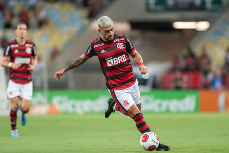 Rio, Brazil - March 16, 2022: De Arrascaeta player in match between Vasco vs Flamengo by semifinal round of Carioca Championship in Maracana Stadiumのeditorial素材