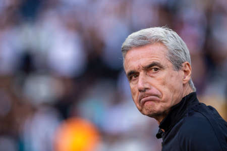 Rio, Brazil - June 16, 2022: Luis Castro coach in match between Botafogo vs Sao Paulo by 12th round of Brazilian Championship in Nilton Santos Stadiumのeditorial素材