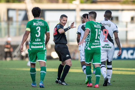 Rio, Brazil - July 31, 2022: Douglas Marques das Flores referee in match between vasco vs Chapecoense by 22nd round Brazilian Championship B series, in Sao Januario Stadiumのeditorial素材