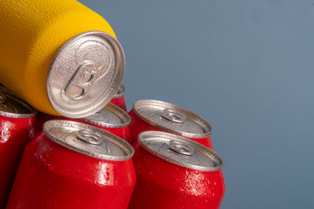 Group of aluminum soda cans, chilled, frozen and with water dropsの写真素材