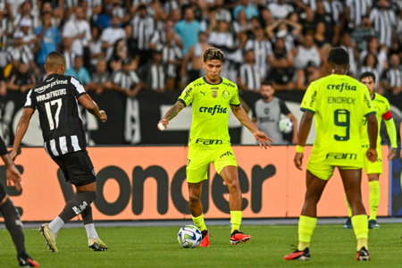 Rio, Brazil - november 01, 2023, Richard Rios player in match between Botafogo 4 vs 3 Palmeiras by Brazilian championship of 31th round, in Nilton Santos Stadiumのeditorial素材