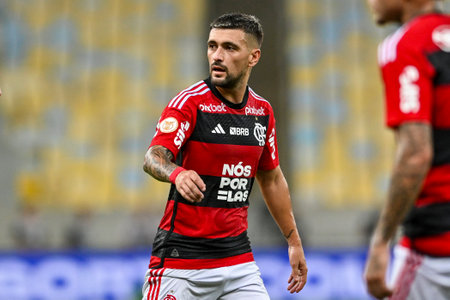 Rio, Brazil - November, 09, 2023, De Arrascaeta player in match between Flamengo vs Palmeiras by Brazilian championship of 33th round, in Maracana Stadiumのeditorial素材