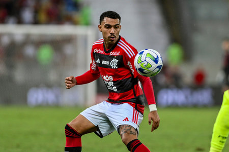 Rio, Brazil - November, 09, 2023, Matheuzinho player in match between Flamengo vs Palmeiras by Brazilian championship of 33th round, in Maracana Stadiumのeditorial素材
