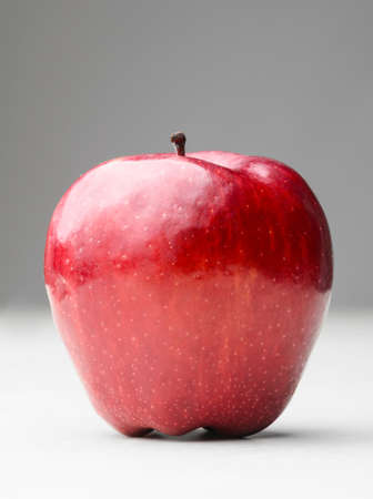 red delicious apple の写真素材