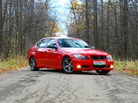 BMW 3 Series (E90) Departure outside the city car auto red roadのeditorial素材