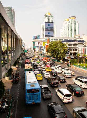 car and vehicle that cause of traffic on the road at Ratchaprasong District, Bangkok, Thailandのeditorial素材