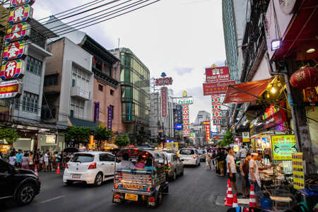 The image of Yaowarat Road, the main artery of Bangkok's Chinatown, during the day time, Bangkok, Thailandのeditorial素材