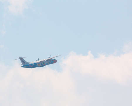Bangkok Airways ATR 72 landing at Koh Samui airport, Thailandのeditorial素材