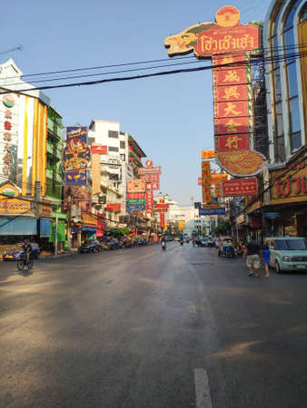 Yaowarat Road, the main artery of Chinatown, during the pandemic Covid-19, Bangkok, Thailandのeditorial素材