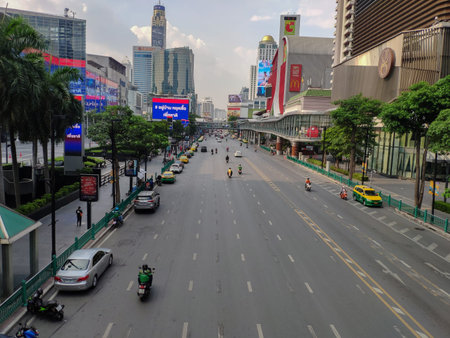 Ratchadamri Road (Ratchaprasong District) without traffic and people during the pandemic Covid-19, Bangkok, Thailandのeditorial素材