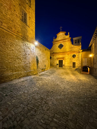 Night view of a narrow street in the old town of Mdina, Maltaの写真素材
