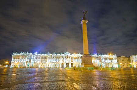 Winter Palace and Alexander Column - St. Petersburg/Russiaのeditorial素材