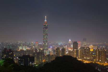 TAIPEI, TAIWAN - OCTOBER 21: Taipei 101 Skyscraper October 21, 2013 in Taipei, TW. It is the second tallest building in the world.のeditorial素材