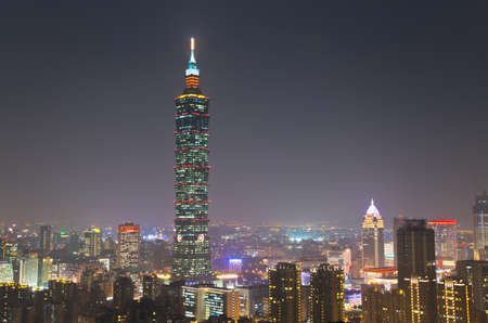 TAIPEI, TAIWAN - OCTOBER 21: Taipei 101 Skyscraper October 21, 2013 in Taipei, TW. It is the second tallest building in the world.のeditorial素材