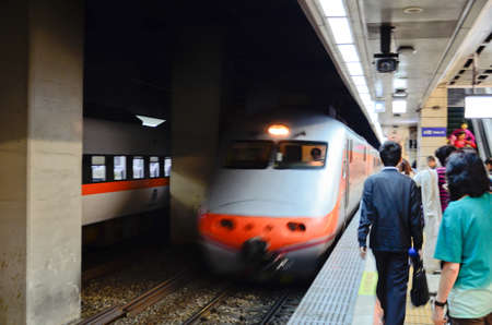 TAIPEI, TAIWAN - JANUARY 18: Taipei Main Station January 18, 2013 in Taipei, TW. The station handles over half a million passengers daily.のeditorial素材