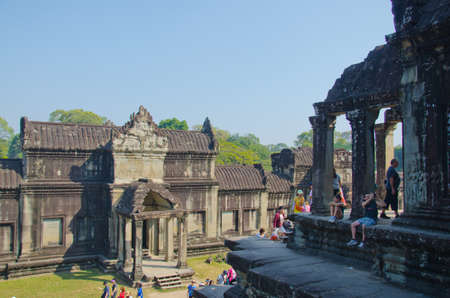SIEM REAP, CAMBODIA - JAN 4:Visitor on the Angkor wat on Jan 4, 2014 in Angkor. Angkor was inscribed on the UNESCO World Heritage List in 1992.のeditorial素材