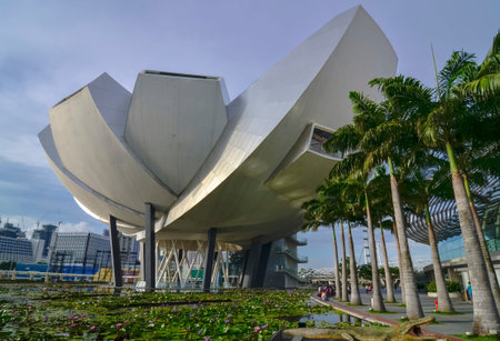 SINGAPORE - MAY 12: Art Science Museum on May 12, 2014 in Singapore. Attractions at Marina Bay Sands. Museum area 6,000 square meters.のeditorial素材