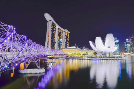 SINGAPORE-MAY 12 : Marina Bay Sands Resort Hotel on May 12, 2014 in Singapore. It is billed as the world's most expensive standalone casino property at S$8 billion.のeditorial素材