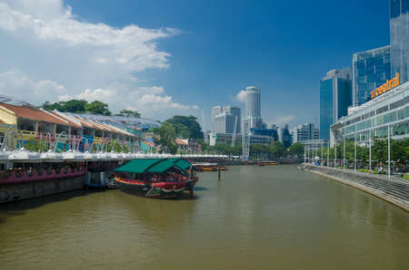SINGAPORE - MAY 13 : Atmosphere of daylight in Clarke Quay, Singapore on May 13, 2014. Clarke Quay, is a historical riverside quay in Singapore, located within the Singapore River Area.のeditorial素材