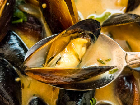 Closeup View on a Bowl of Mussels Seafood Shellfishの写真素材