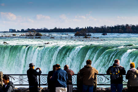 scenic view of niagara falls ontarioの写真素材