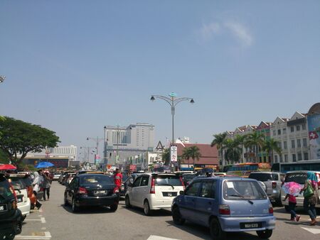 Busy traffic in the town of Malacca, Malaysiaのeditorial素材