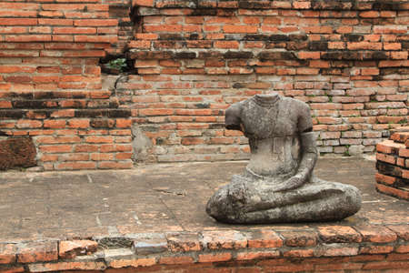 Old buddhaの写真素材