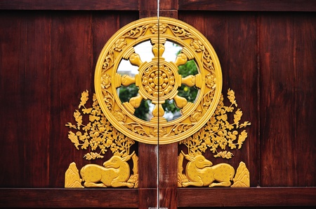 Beautiful gate of Wat Leng Noei Yi 2, Nonthaburi, Thailandの写真素材