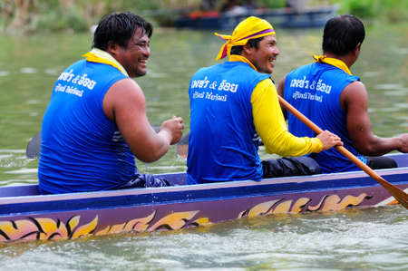Chumphon, Langsuan, Thailand,  31 October ? 4 November 2012:Langsuan Traditional Long Boat racing festival is the only one of its type in Thailand (unseen Thailand) with grabbing the flag compete for the Royal Plaque and Trophies of H.M. the King and the のeditorial素材