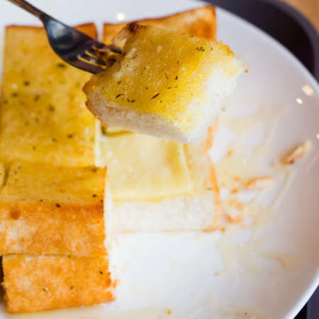 Garlic cheese bread
